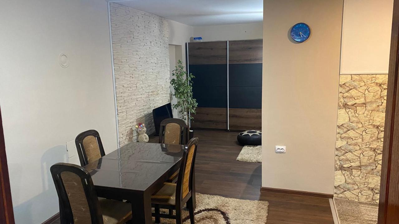 Arni Apartments Donja Vrezina Bagian luar foto