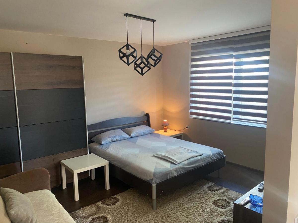 Arni Apartments Donja Vrezina Bagian luar foto